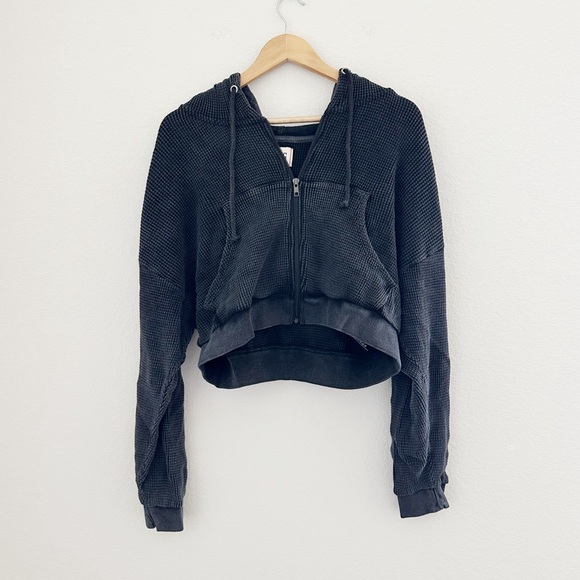 NEW UO BDG Leah Waffle Knit Cropped Hoodie - Picture 8 of 9